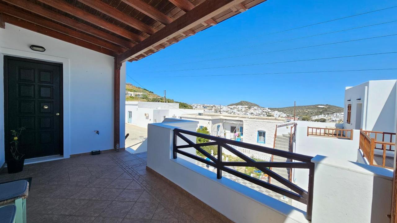 Geo Houses 1 & 2 Tripiti Exterior photo