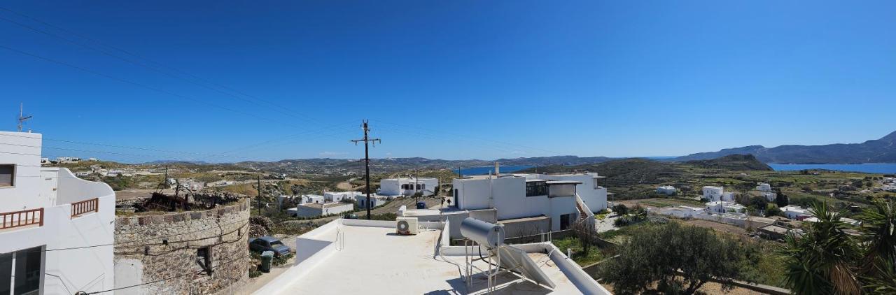 Geo Houses 1 & 2 Tripiti Exterior photo